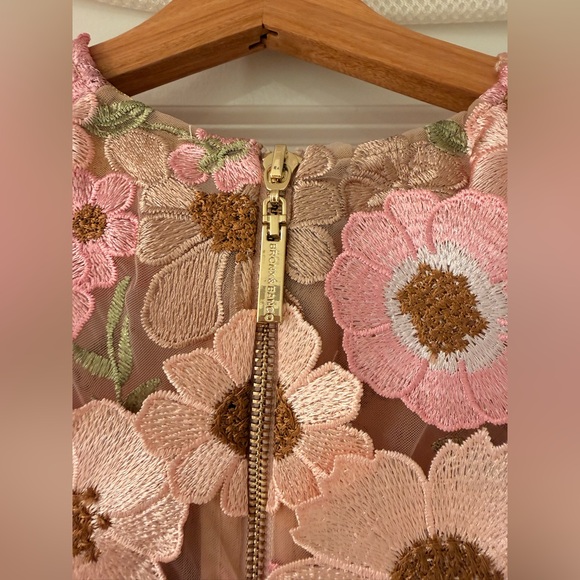 New Bronx and Banco Jasmine Embroidered Floral Applique Mini Dress - Picture 13 of 16